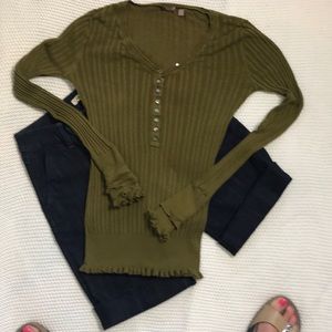 Nordstrom Halogen olive green shirt